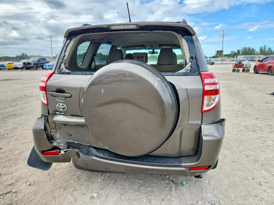 2012 TOYOTA RAV4 BASE  