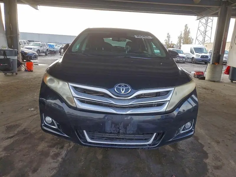 2013 TOYOTA VENZA LE  