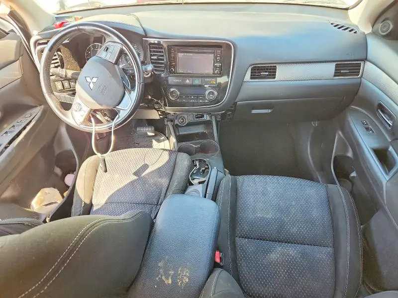 2016 MITSUBISHI OUTLANDER SE  