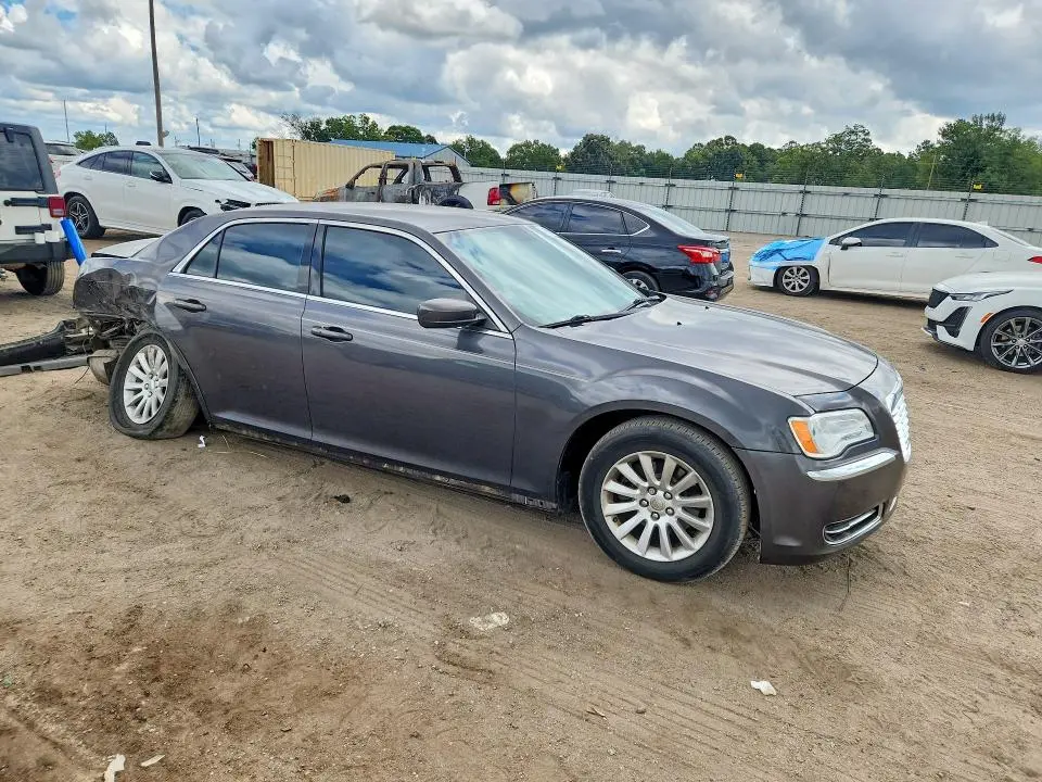 2013 CHRYSLER 300   