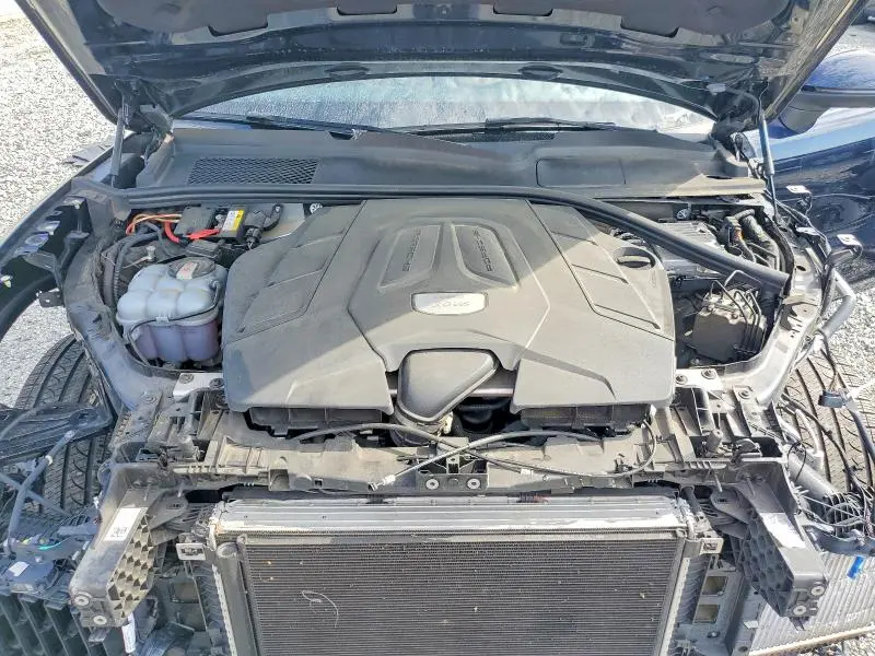 2021 PORSCHE CAYENNE   