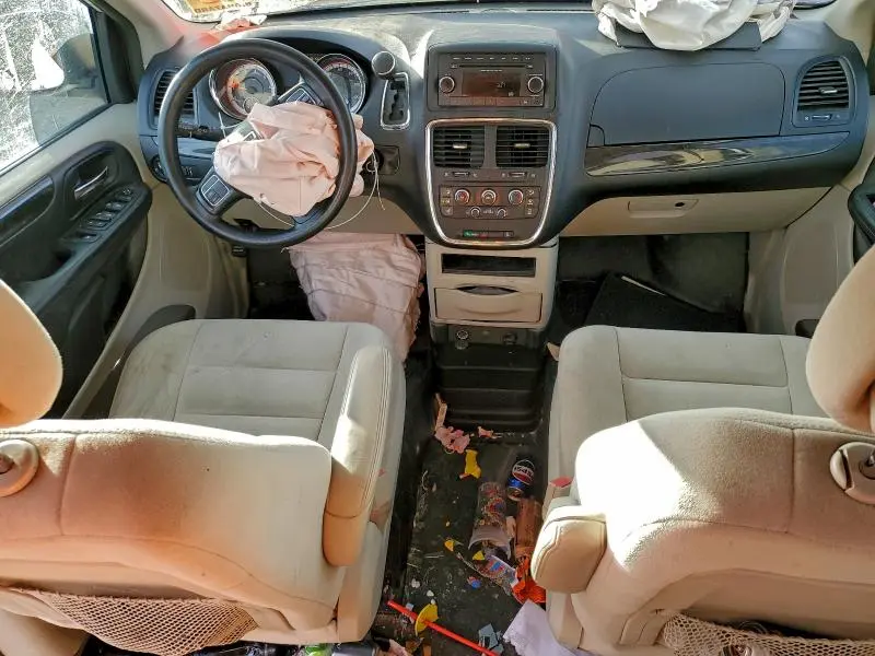 2015 DODGE GRAND CARAVAN SE  