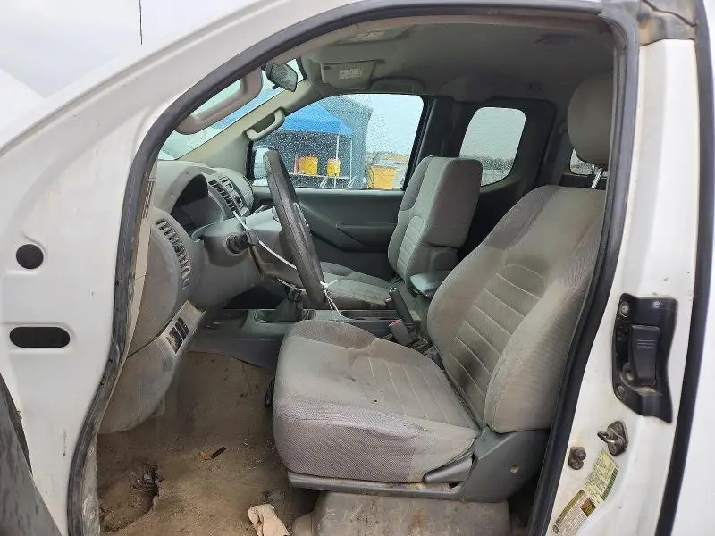 2012 NISSAN FRONTIER S  