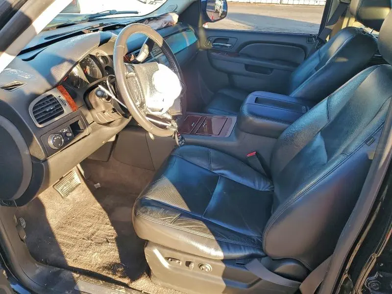 2010 CHEVROLET SUBURBAN C1500 LTZ  