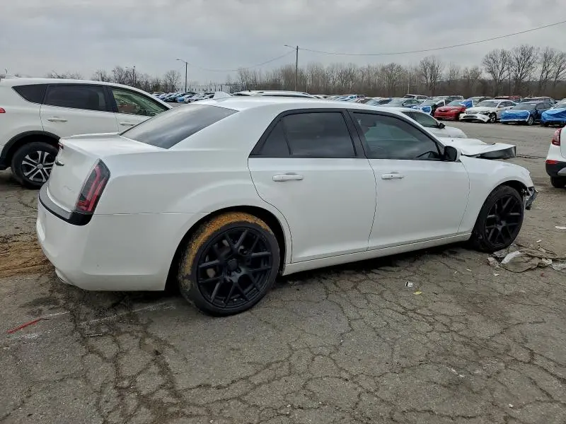 2013 CHRYSLER 300   