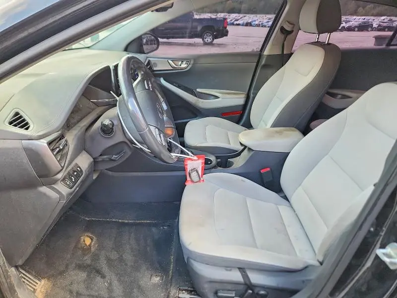 2022 HYUNDAI IONIQ SE  