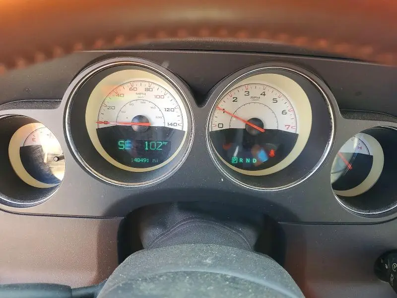2014 DODGE CHALLENGER SXT  