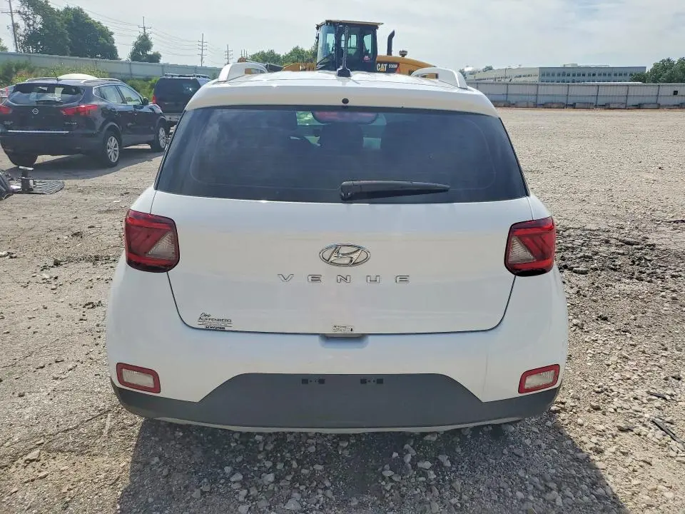 2024 HYUNDAI VENUE SEL  