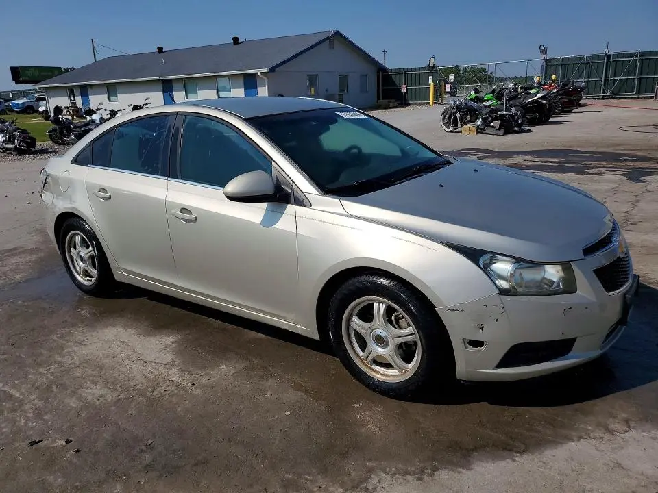 2013 CHEVROLET CRUZE LT  