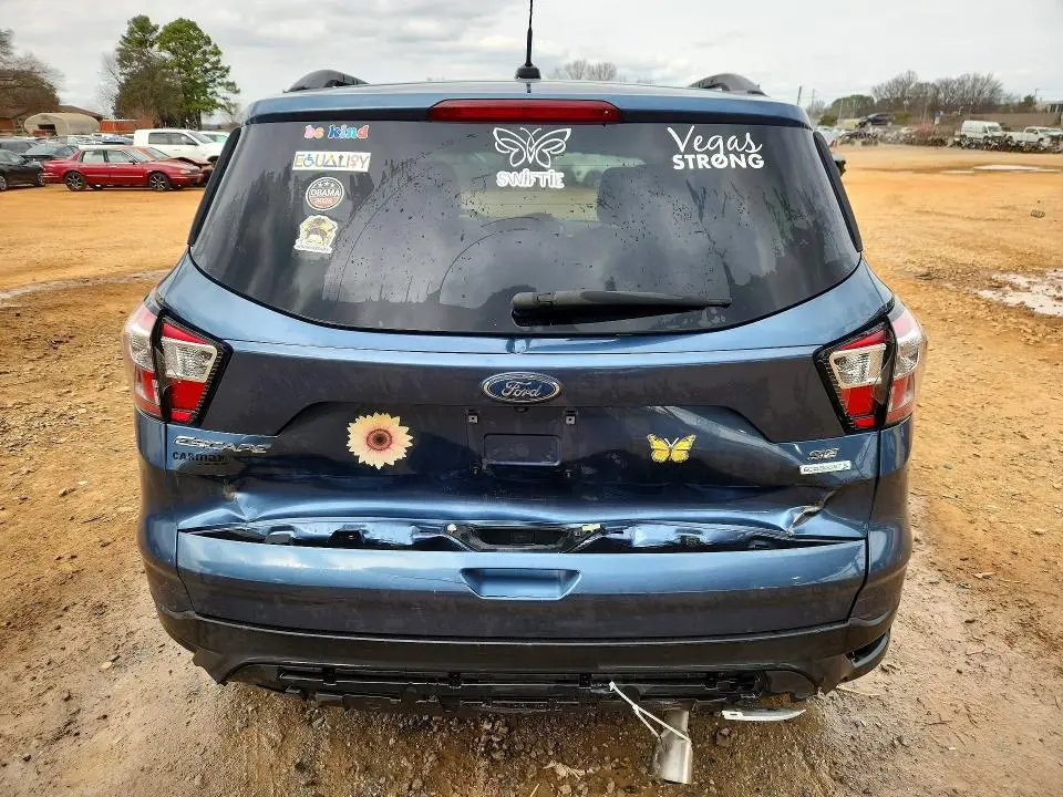 2018 FORD ESCAPE SE  