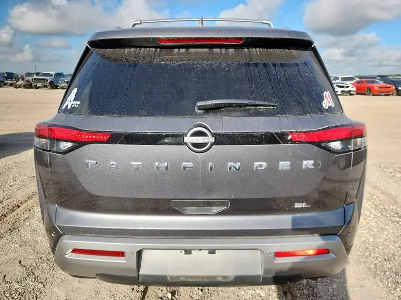 2023 NISSAN PATHFINDER SL  