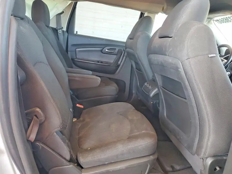 2012 CHEVROLET TRAVERSE LT  