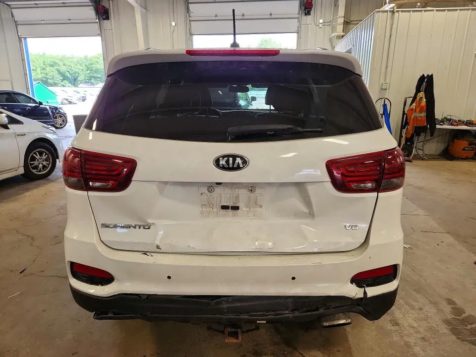 2020 KIA SORENTO S  