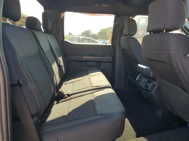 2024 FORD F150 STX  