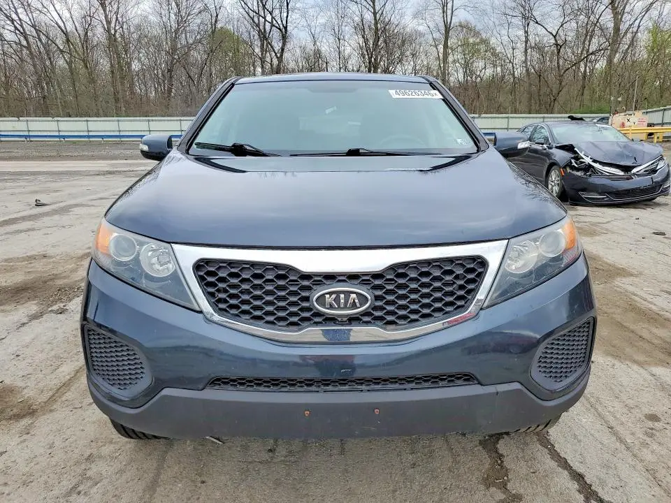2012 KIA SORENTO LX  