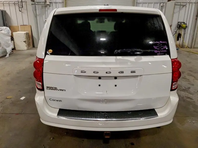 2013 DODGE GRAND CARAVAN SE  