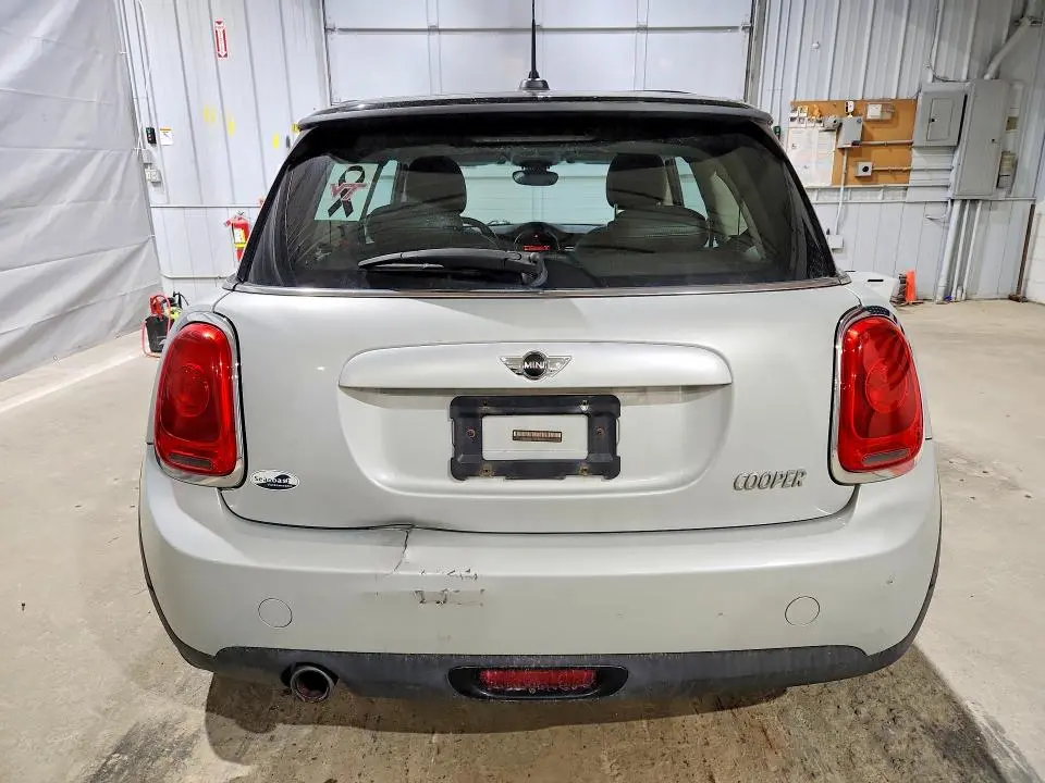 2015 MINI COOPER   