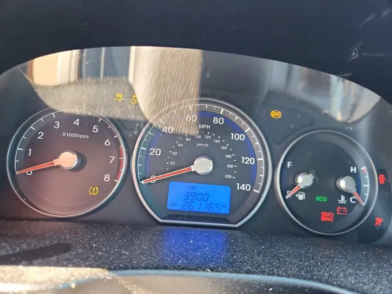 2011 HYUNDAI SANTA FE GLS  