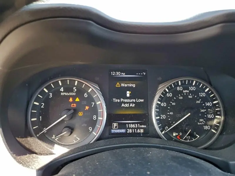 2018 INFINITI Q50 LUXE  