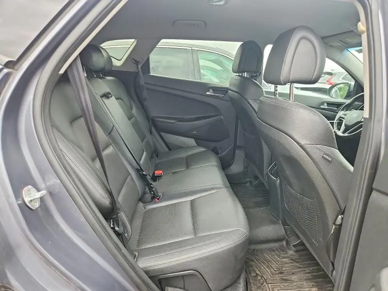 2017 HYUNDAI TUCSON SE PLUS  