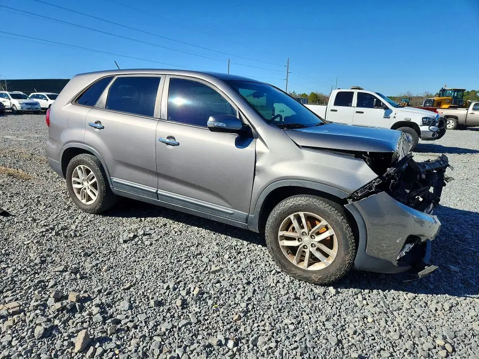 2014 KIA SORENTO LX  