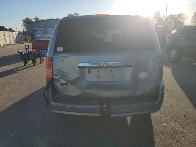 2010 CHRYSLER TOWN & COUNTRY TOURING  