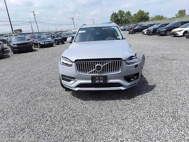 2024 VOLVO XC90 CORE  