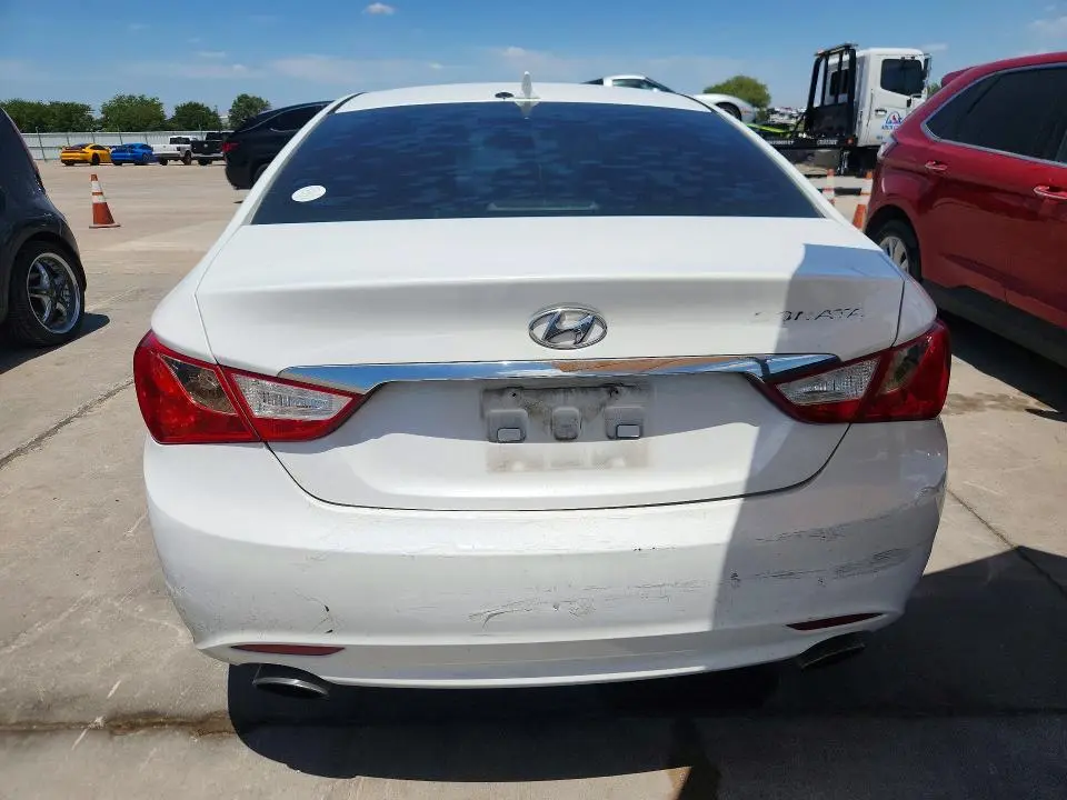 2011 HYUNDAI SONATA SE  