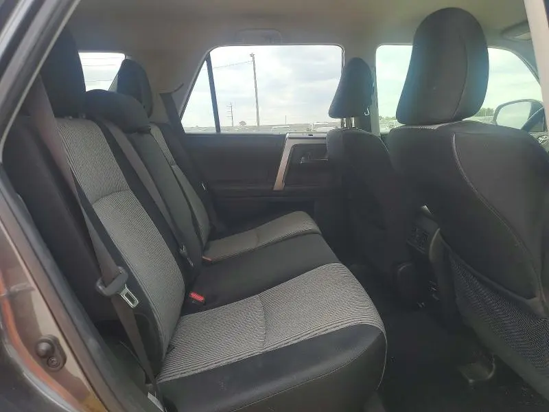 2018 TOYOTA 4RUNNER SR5  