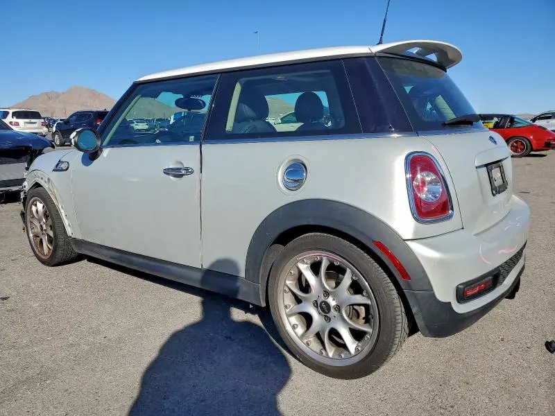 2011 MINI COOPER S  