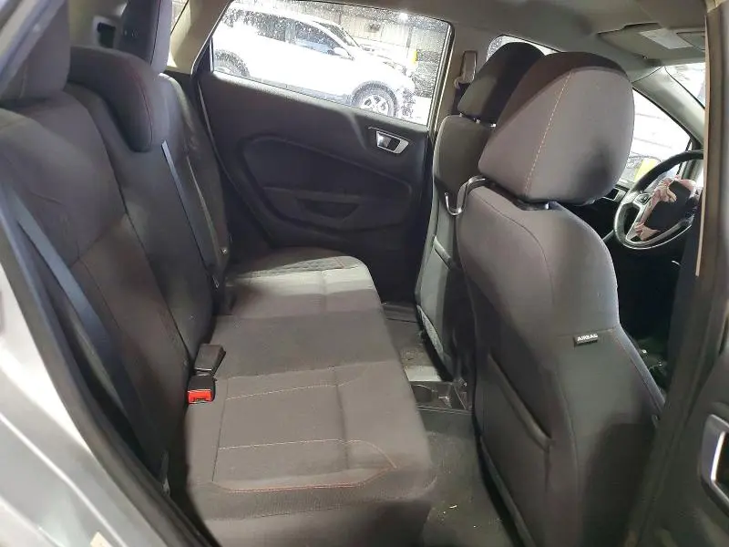 2015 FORD FIESTA SE  