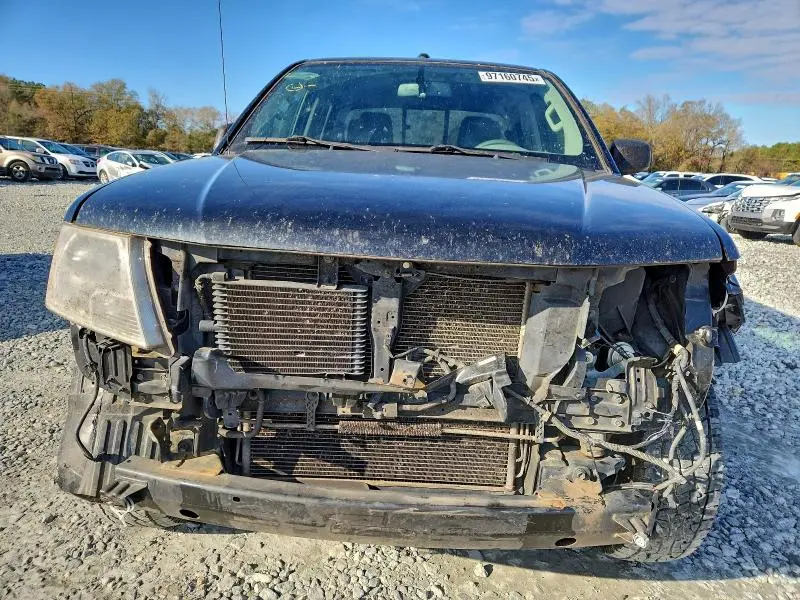 2017 NISSAN FRONTIER S  