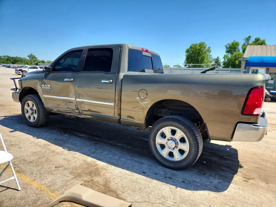 2015 RAM 2500 SLT  