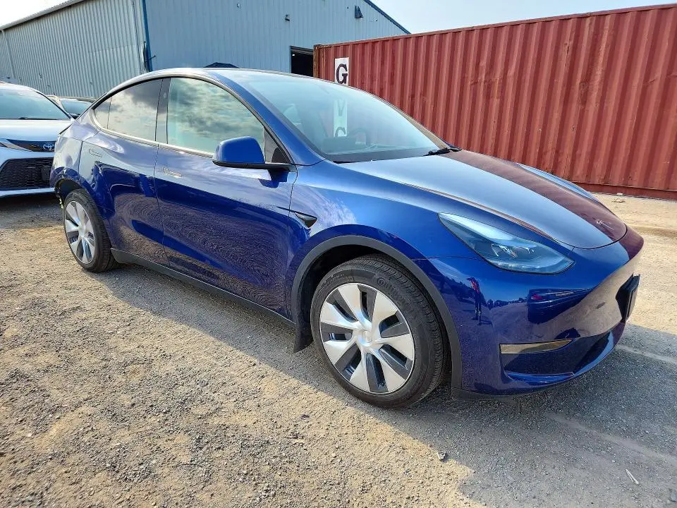 2024 TESLA MODEL Y   
