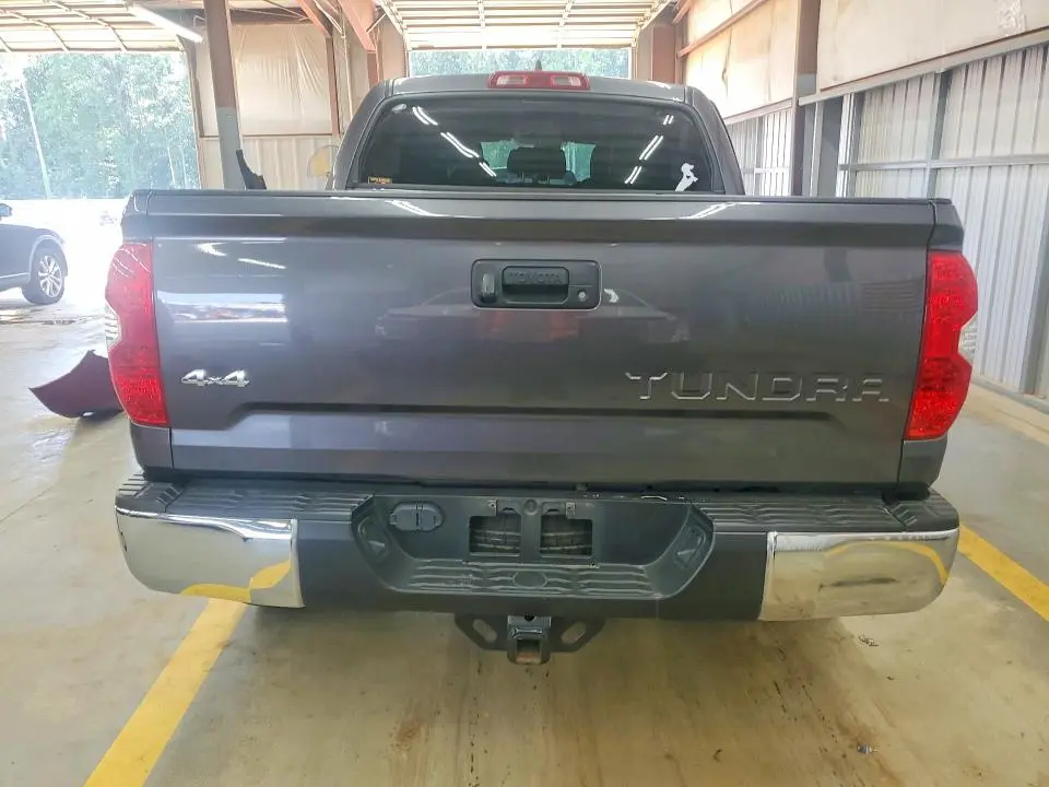 2021 TOYOTA TUNDRA SR5  