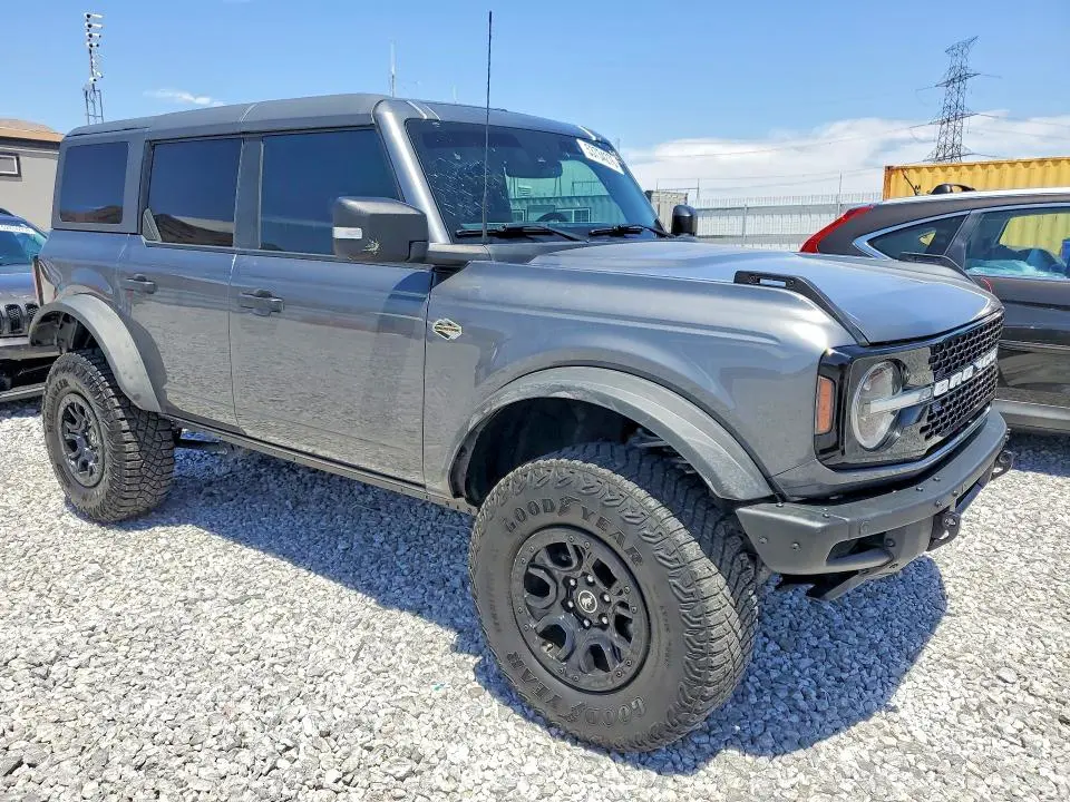 2022 FORD BRONCO BASE  