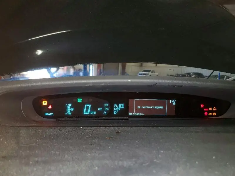 2010 TOYOTA PRIUS III  