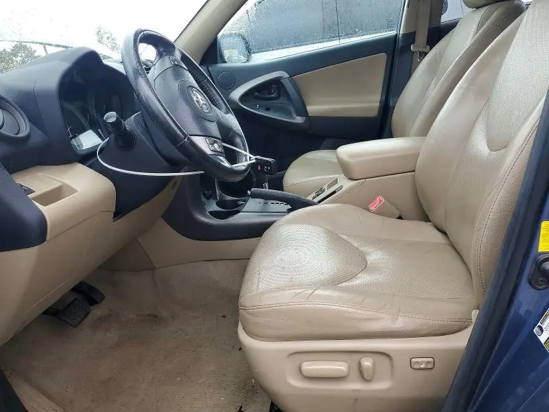 2011 TOYOTA RAV4 LIMITED  