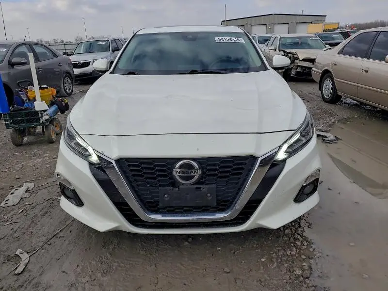 2019 NISSAN ALTIMA SV  