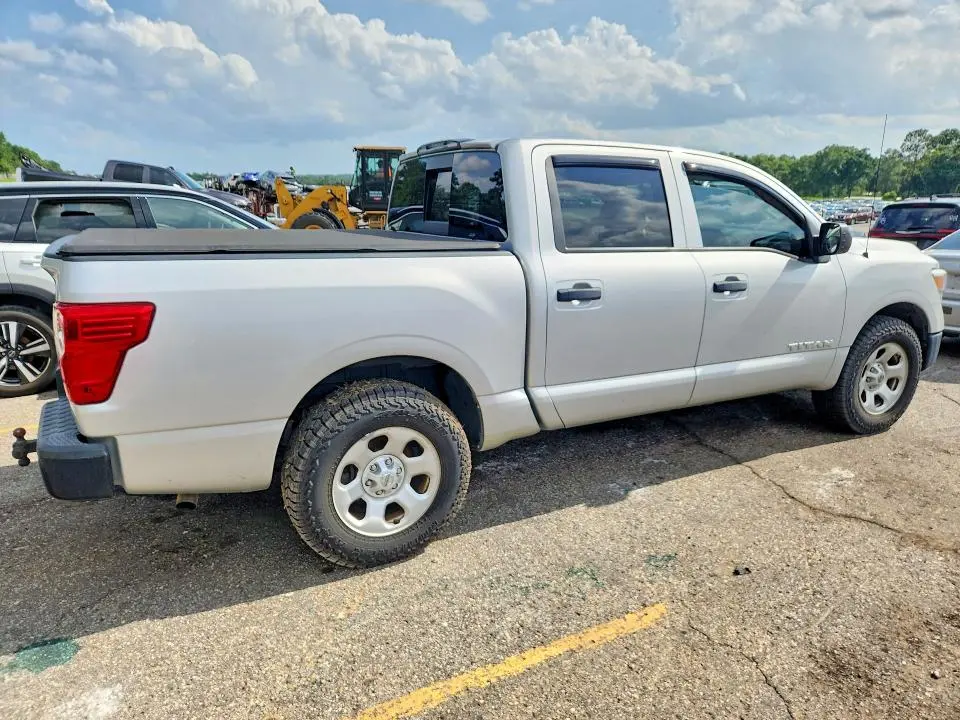 2019 NISSAN TITAN S  