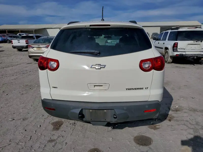 2012 CHEVROLET TRAVERSE LT  