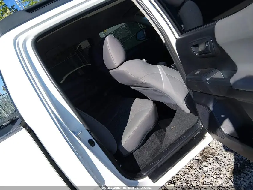 2021 TOYOTA TACOMA SR V6