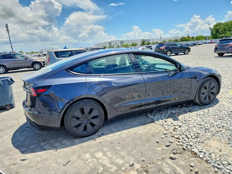 2025 TESLA MODEL 3   