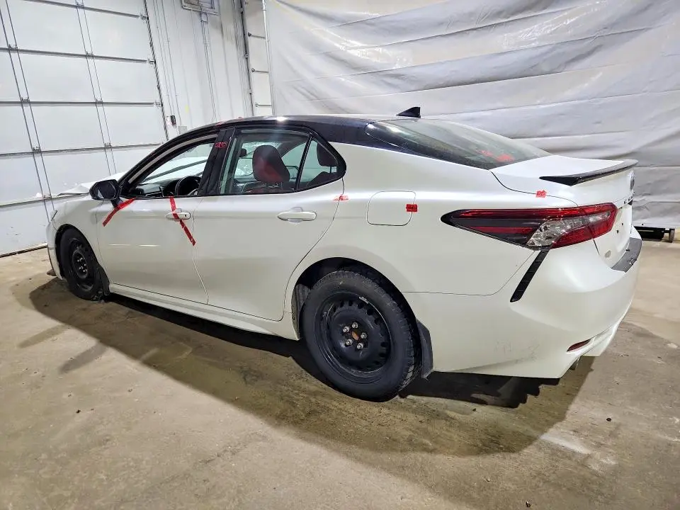 2022 TOYOTA CAMRY XSE  