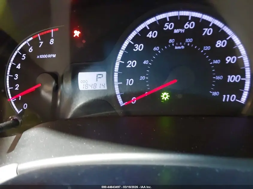 2014 TOYOTA SIENNA LE V6 8 PASSENGER