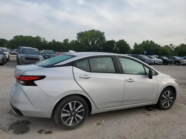 2021 NISSAN VERSA SV  