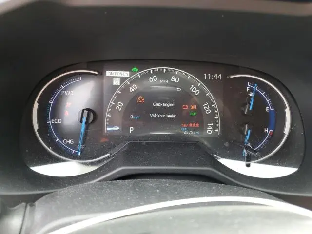 2025 TOYOTA RAV4 XLE  