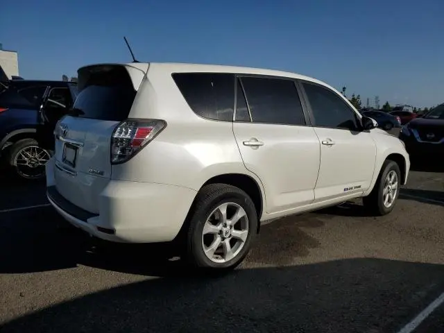 2014 TOYOTA RAV4 EV   