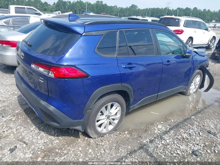 2024 TOYOTA COROLLA CROSS LE