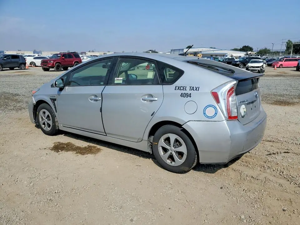 2015 TOYOTA PRIUS THREE  